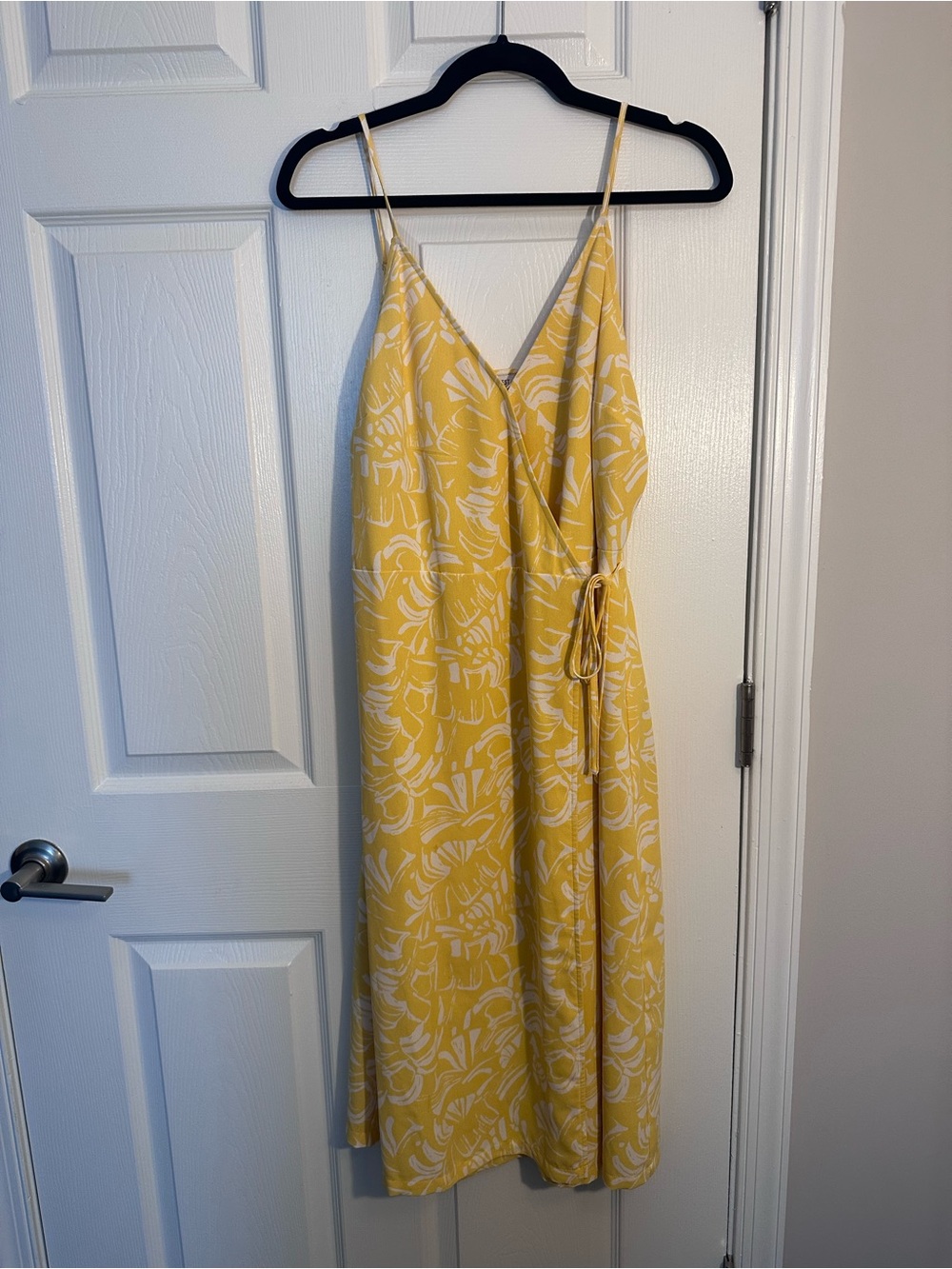 Nine West Yellow and White Floral Wrap Midi Dress